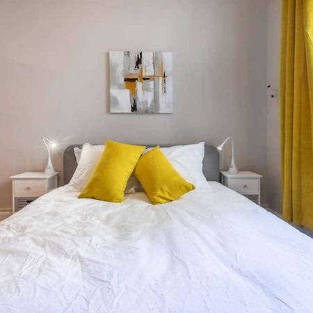 The Red Heart Of Annecy - Beautiful Apartment For 4 People Экстерьер фото